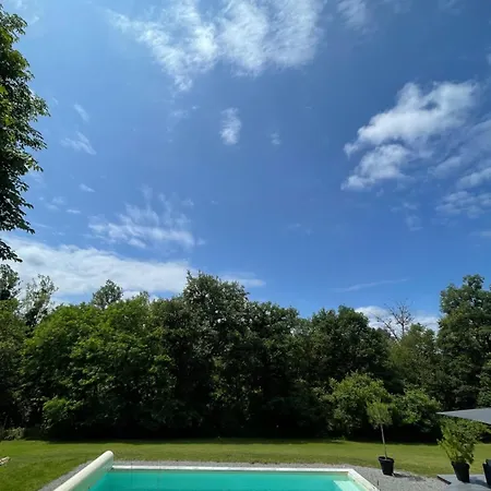 Stunning Boutique Flore At Vive Le Дом отдыха