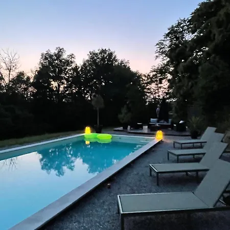 Stunning Boutique Flore At Vive Le * Bussiere-Badil