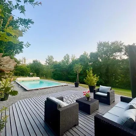 Дом отдыха Stunning Boutique Flore At Vive Le Bussiere-Badil