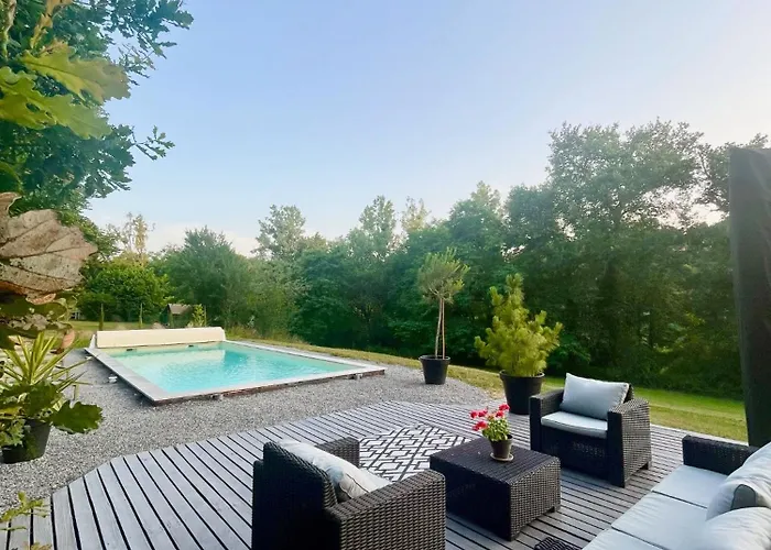 Feriehus Stunning Boutique Flore At Vive Le Bussière-Badil